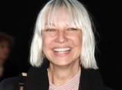 Подвійне щастя: всесвітньо відома співачка Sia стала бабусею