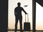 Сотні авіарейсів збирають сотні громадян на роботи у різні країни