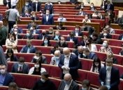 ВР планирует освободить от налогообложения медиков, работающих с больными на COVID-19