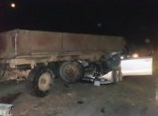 Трактор раздавил иномарку: 2 человека погибло, 2 - в реанимации