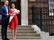 Кейт Миддлтон на выписке из роддома повторила образ принцессы Дианы 