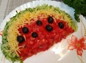 Необычный салат "Арбузная долька"