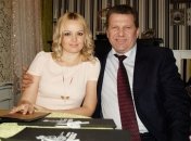 Ударовец Сергей Куницын показал свою молодую избранницу (Фото)   