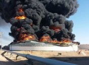 Боевики в Ливии уничтожили резервуар с нефтью: утеряно 400 тыс. баррелей 