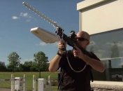 Создано оружие против квадрокоптеров (Видео)