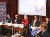 Посол Бриджит Бринк на встрече