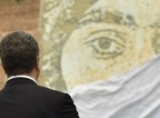 Порошенко: Сергей Нигоян продемонстрировал, как надо любить Украину