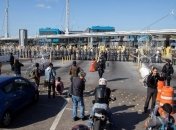 Трамп перед наплывом мигрантов сетует на отсутствие стены на границе с Мексикой