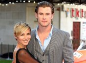 Эльза Патаки и Крис Хемсворт показали новорожденных близнецов (ФОТО)