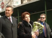 Віктор Янукович на один рік молодший за Людочку