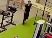 "Разборки" криминальных авторитетов? Появилось видео убийства мужчины в фитнес-зале в Москве 