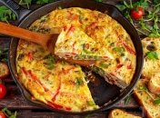 Для такого омлету не потрібні дорогі продукти