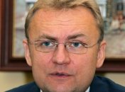 Мэр Львова ищет 4 миллиона, украденные у учителей