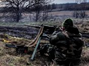 Боєць ЗСУ з американським кулеметом М2