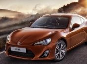 Toyota GT86: гибрида не будет