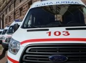 Накануне профпраздника киевские врачи получили 25 "скорых"