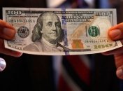 Завтра США введут в обращение новые $100    