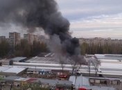 Двое полицейских пострадали при эвакуации людей из-за пожара на рынке в Одессе