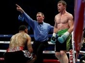 Альварес жестоко нокаутировал Киркленда (Видео)