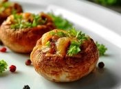 Рецепт дня: фаршированные шампиньоны