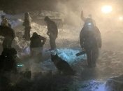 Под Норильском лавина накрыла горнолыжную базу: под снегом могут быть дети (фото, видео)