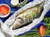 Как запечь рыбу без соли и воды в духовке