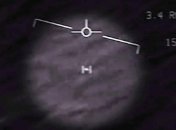 Пентагон офіційно оприлюднив відео невстановленого літаючого явища (Відео)