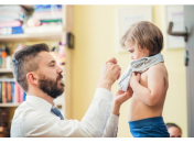 10 советов, как научить ребенка с особенностями развития самостоятельно одеваться