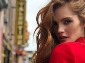 Модель Victoria's Secret попала в больницу с коронавирусом