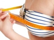 Новый 20-минутный метод увеличения груди с помощью солевого раствора