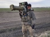 Боец ВСУ с британским LMM Martlet