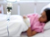 Молода жінка залишається у тяжкому стані