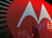 Появился смартфон с экраном, который не бьется