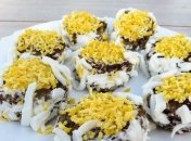 Кулинарный рецепт: Закуска "Ромашки" из печени и яиц