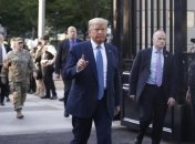 Протесты в США: Трамп уверяет, что не прятался в бункере 