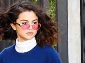 Селена Гомес покорила публику своим фото в элегантном красном платье