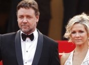 Рассел Кроу бросил жену