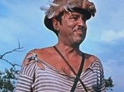 Памятник Попандопуло из "Свадьбы в Малиновке" открыли на Харьковщине