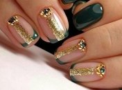 Маникюр 2019: блестящие идеи с золотом (Фото)