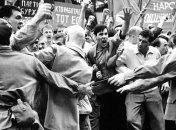 Відгуки про фільм "Дорогі товариші!"  і де дивитися його онлайн