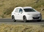 Шпионское видео прототипа Peugeot 2008 (видео)