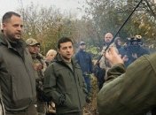 Замглавы Нацполиции: Добровольцы вывезли оружие из Золотого после разговора с Зеленским