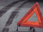 Пассажирский поезд протаранил грузовик