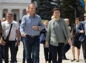 Зеленский пообещал восстановить разрушенный мост в Станице Луганской