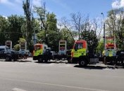 "Ало! Эвакуируйте эвакуатор!" Борьба с хаотичной парковкой в Киеве насмешила сеть (фото)