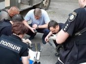 В Киеве из нашпигованной оружием квартиры выпал ребенок