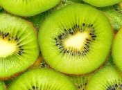 Почему полезно есть киви
