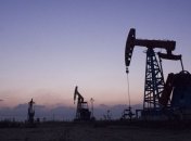 Венесуэла прекращает принимать доллары при расчетах за нефть