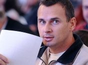 Порошенко передал заключенному в России Сенцову книгу Сахарова