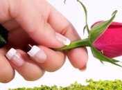 Французский маникюр - модный хит зимы 2013